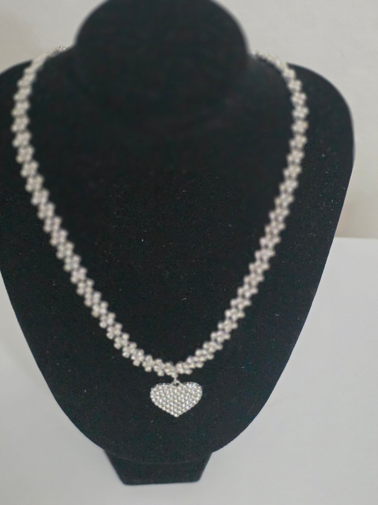 Collona elegante in punti luce