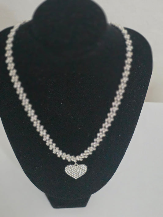 Collona elegante in punti luce